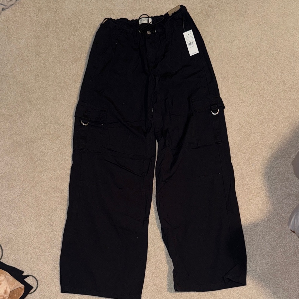 Women’s Black Baggy Cargo Pants
